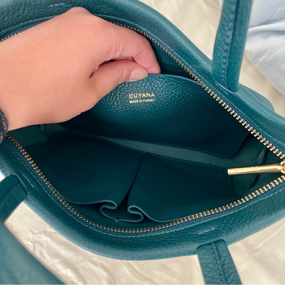 Cuyana Mini Easy Zipper Tote in Deep Ocean/Jade - Picture 6 of 10